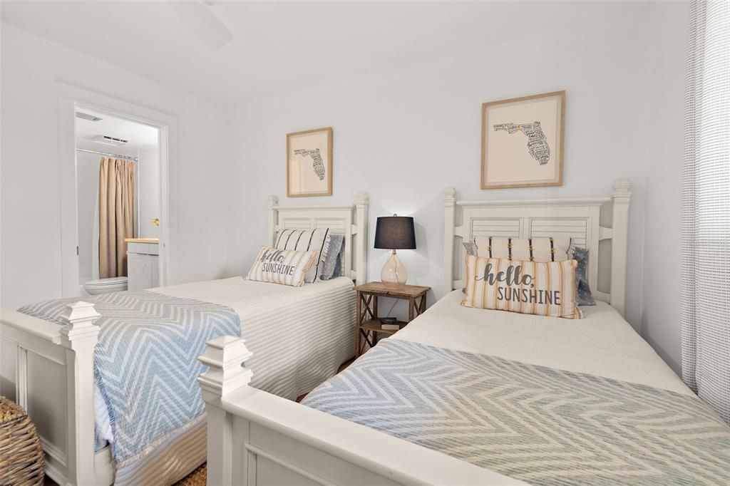 待售: $364,900 (2 贝兹, 2 浴室, 1280 平方英尺)