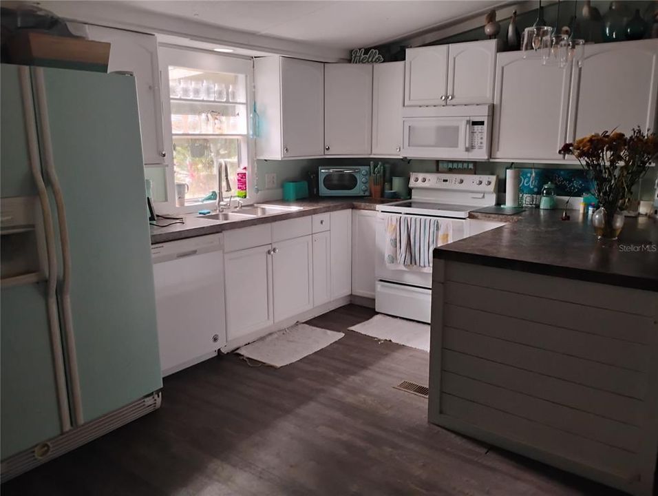 Activo con contrato: $249,900 (3 camas, 2 baños, 1216 Pies cuadrados)