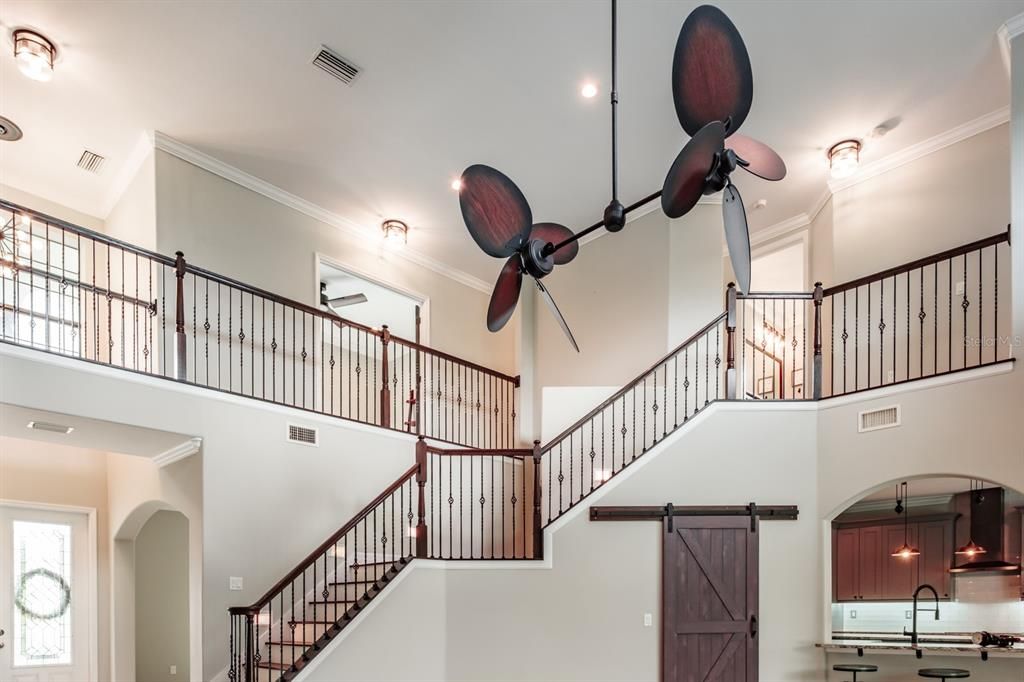 На продажу: $849,000 (5 спален, 3 ванн, 3915 Квадратных фут)