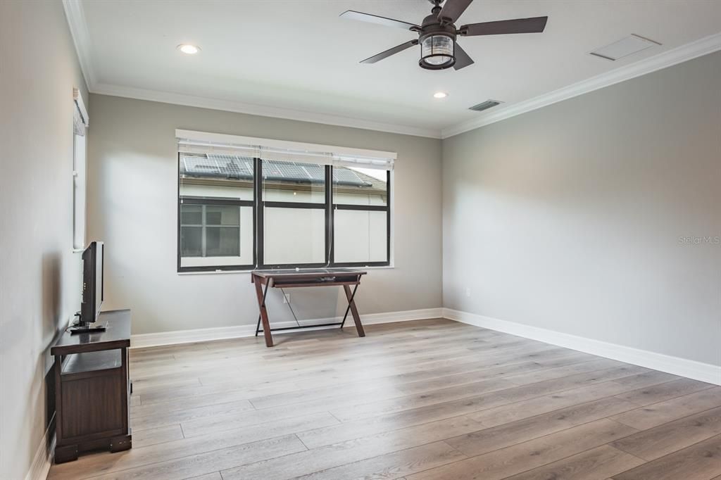 На продажу: $849,000 (5 спален, 3 ванн, 3915 Квадратных фут)