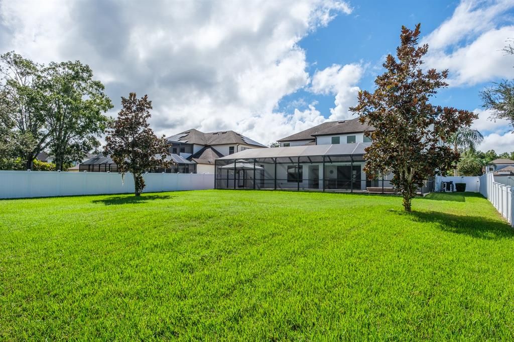 На продажу: $849,000 (5 спален, 3 ванн, 3915 Квадратных фут)