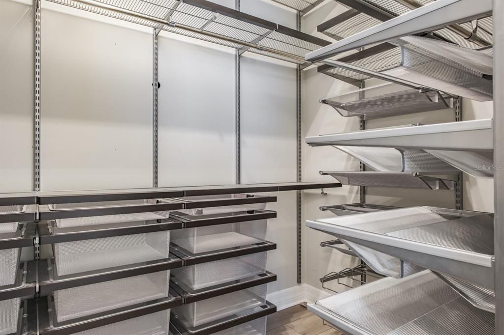 На продажу: $849,000 (5 спален, 3 ванн, 3915 Квадратных фут)