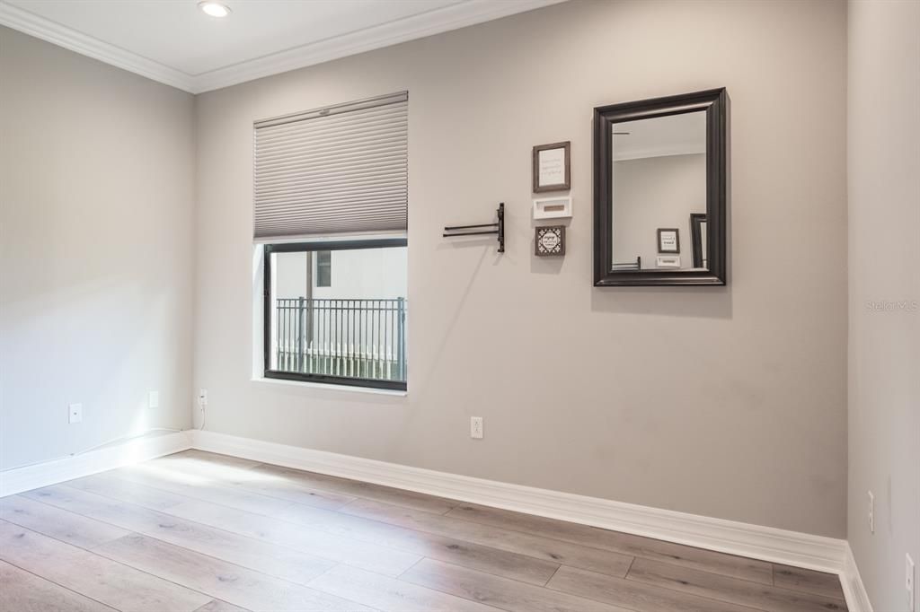 На продажу: $849,000 (5 спален, 3 ванн, 3915 Квадратных фут)