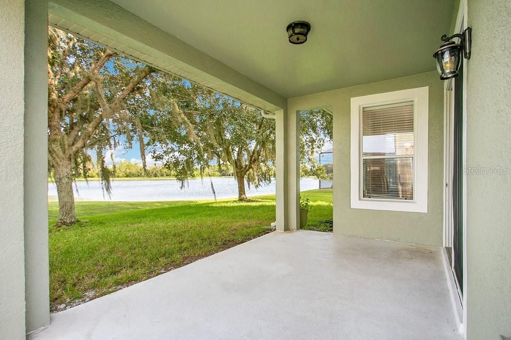 En Venta: $615,000 (4 camas, 2 baños, 2945 Pies cuadrados)