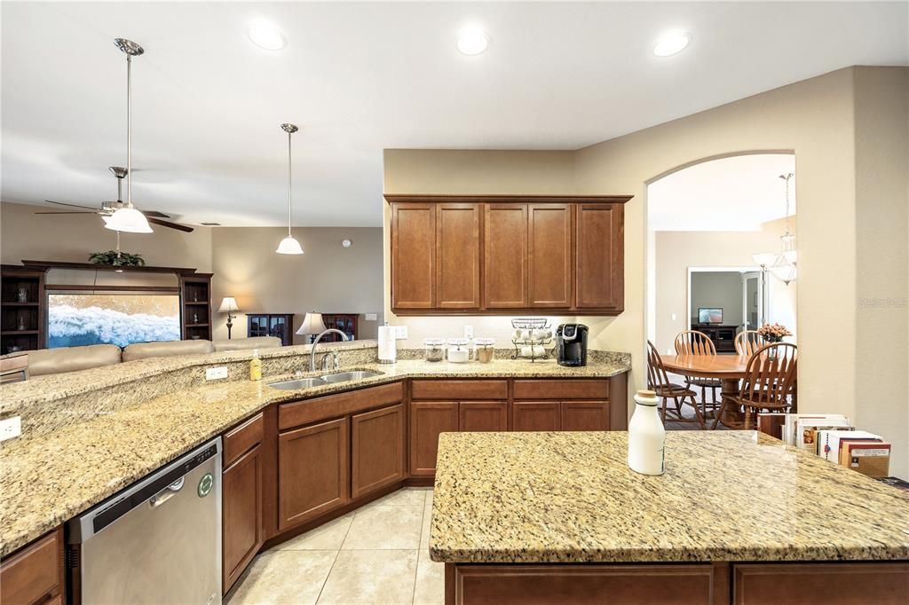 For Sale: $625,000 (4 beds, 3 baths, 2799 Square Feet)