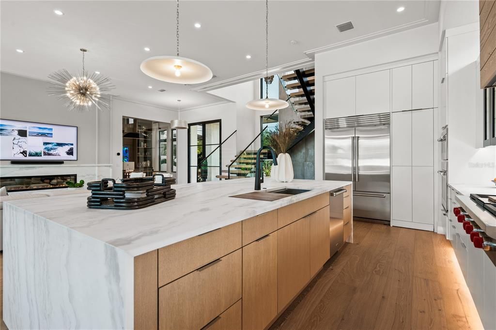 待售: $5,649,000 (3 贝兹, 3 浴室, 4294 平方英尺)