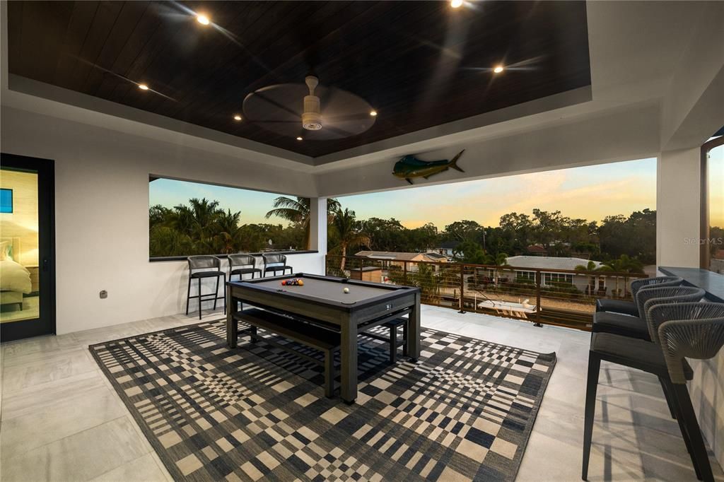 待售: $5,649,000 (3 贝兹, 3 浴室, 4294 平方英尺)