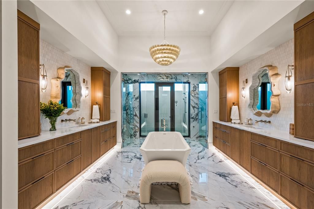 待售: $5,649,000 (3 贝兹, 3 浴室, 4294 平方英尺)