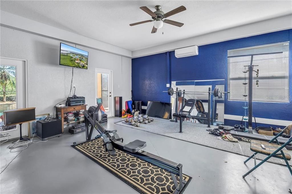 For Sale: $1,299,000 (4 beds, 4 baths, 3588 Square Feet)