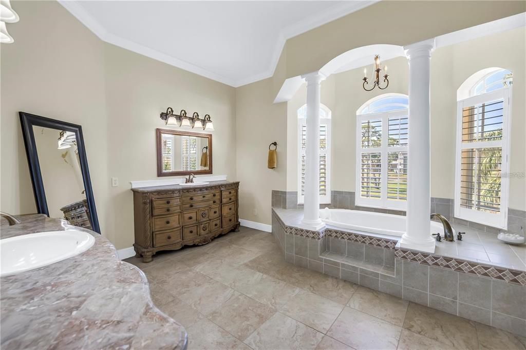 For Sale: $1,299,000 (4 beds, 4 baths, 3588 Square Feet)