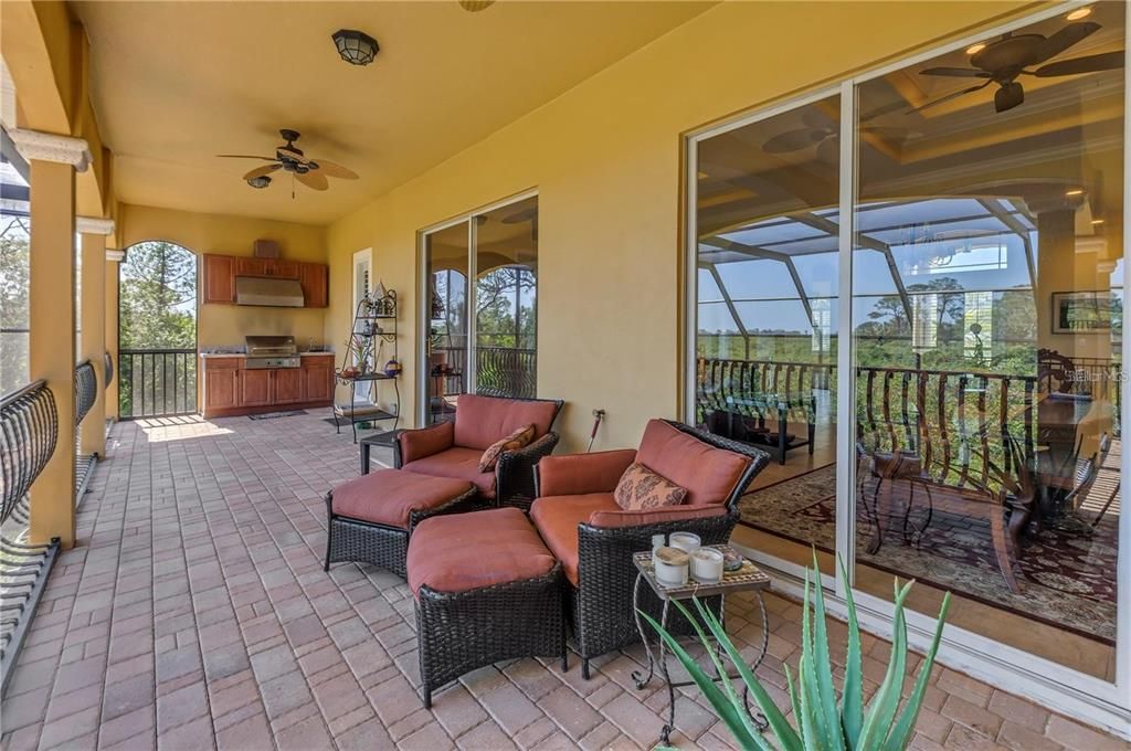 For Sale: $1,299,000 (4 beds, 4 baths, 3588 Square Feet)