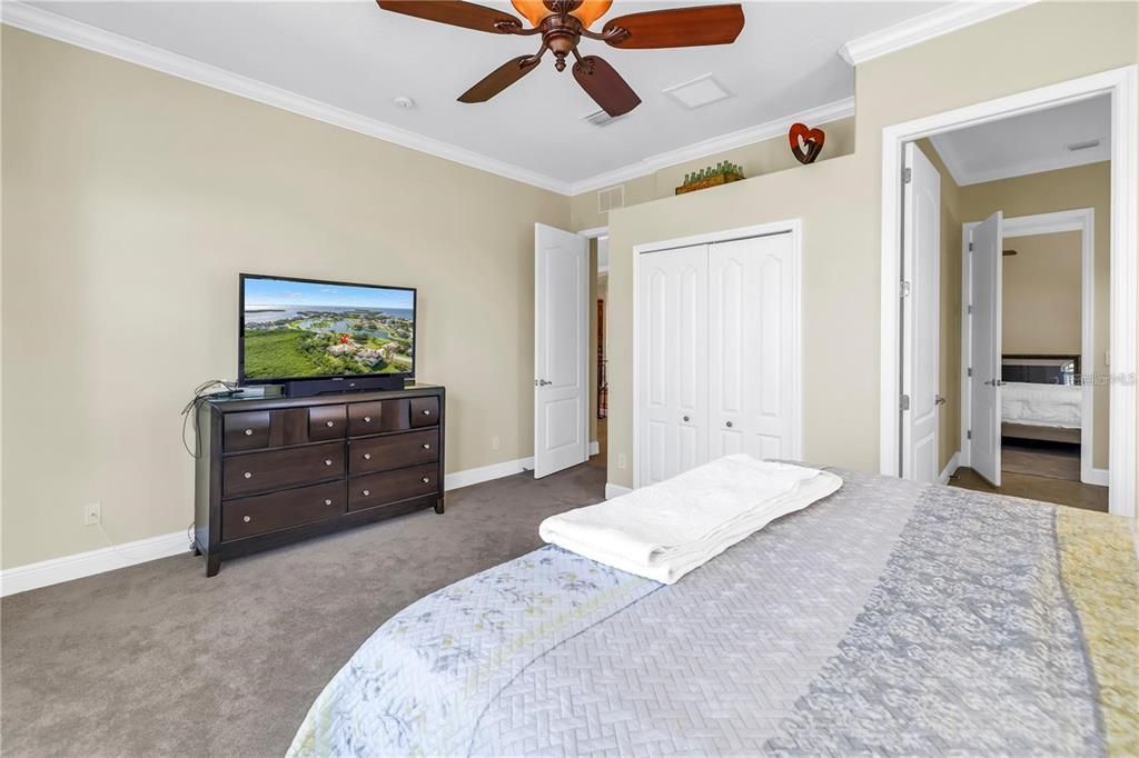 For Sale: $1,299,000 (4 beds, 4 baths, 3588 Square Feet)