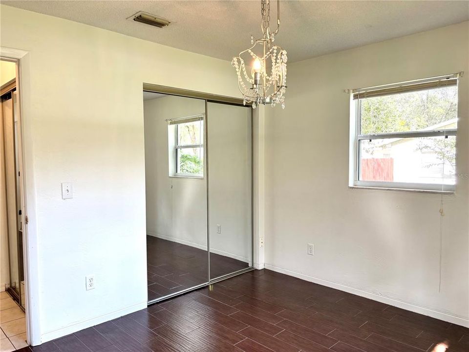 Active With Contract: $295,000 (3 beds, 2 baths, 1465 Square Feet)