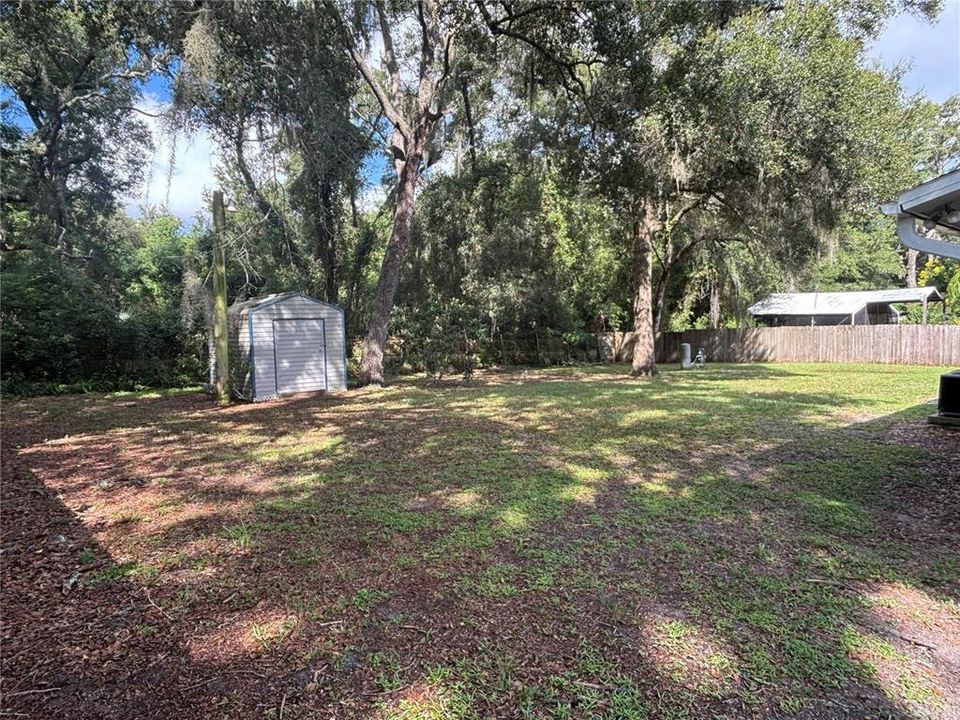 Active With Contract: $295,000 (3 beds, 2 baths, 1465 Square Feet)