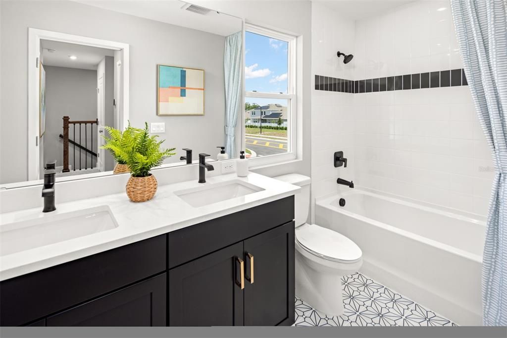 For Sale: $334,990 (4 beds, 2 baths, 1678 Square Feet)