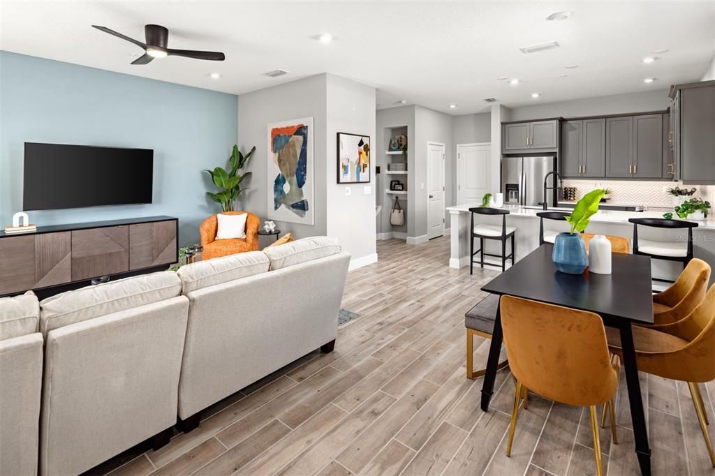 For Sale: $334,990 (4 beds, 2 baths, 1678 Square Feet)