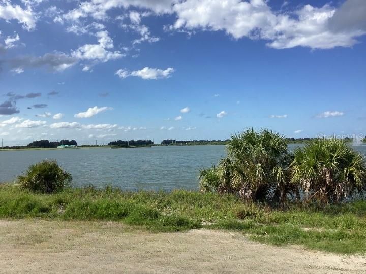 Activo con contrato: $399,990 (3 camas, 2 baños, 1654 Pies cuadrados)