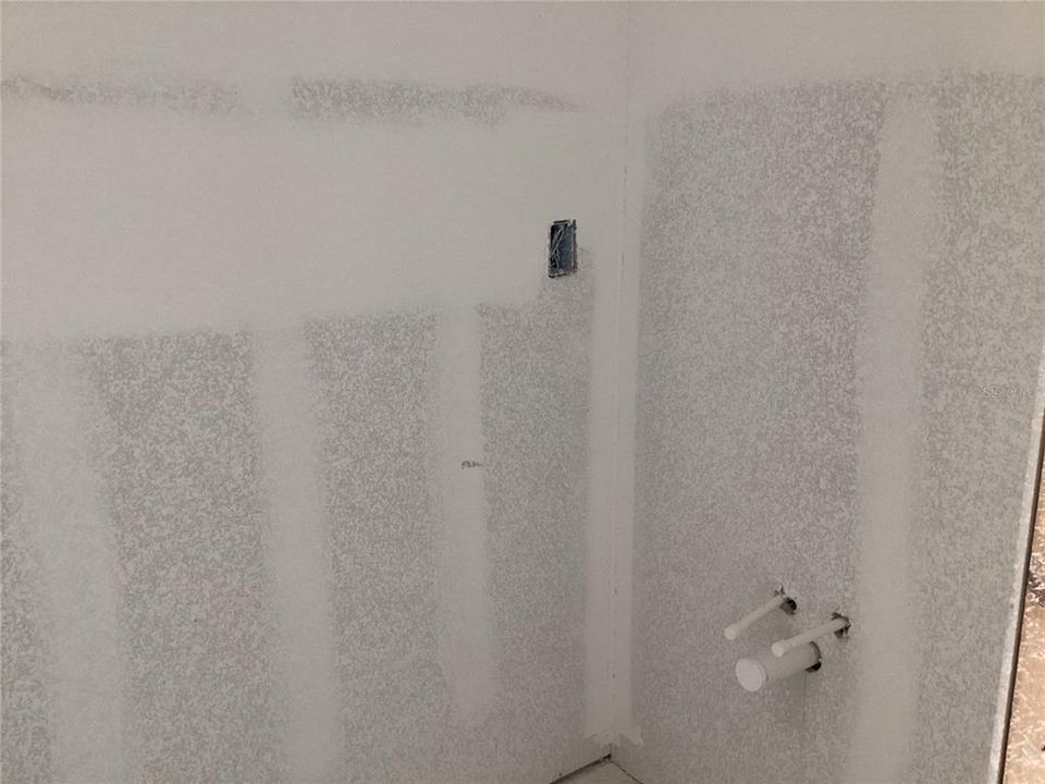 Activo con contrato: $399,990 (3 camas, 2 baños, 1654 Pies cuadrados)