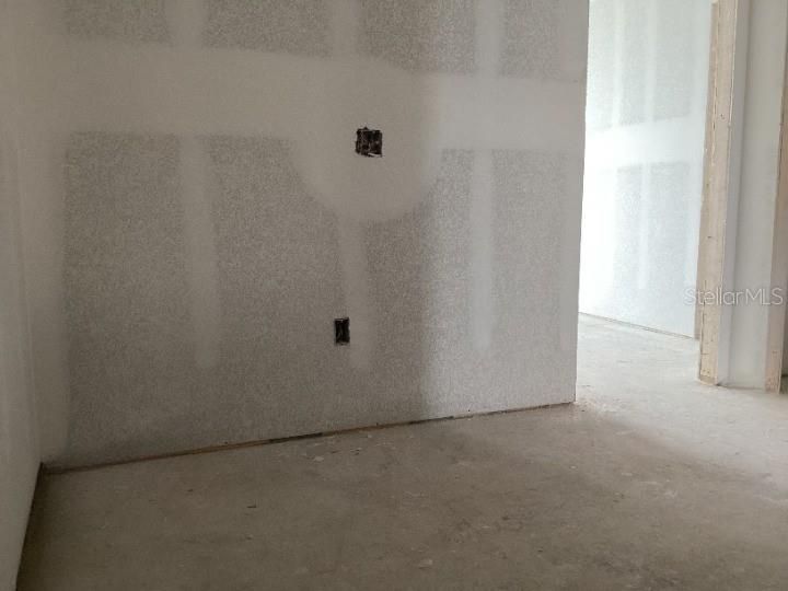 Activo con contrato: $399,990 (3 camas, 2 baños, 1654 Pies cuadrados)