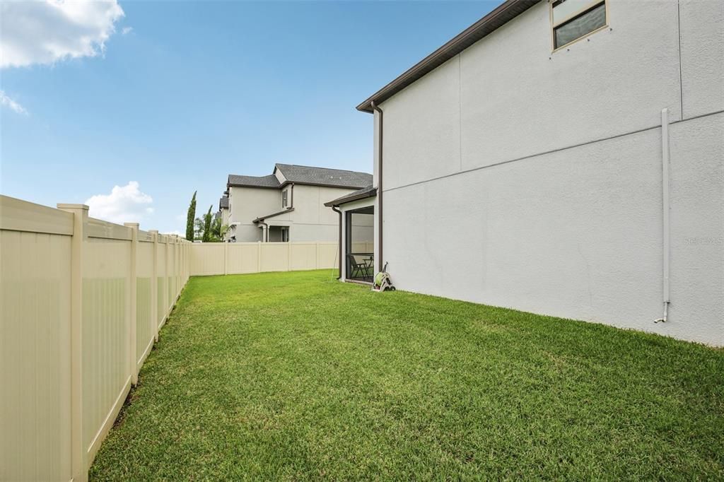 Active With Contract: $550,000 (4 beds, 2 baths, 2775 Square Feet)