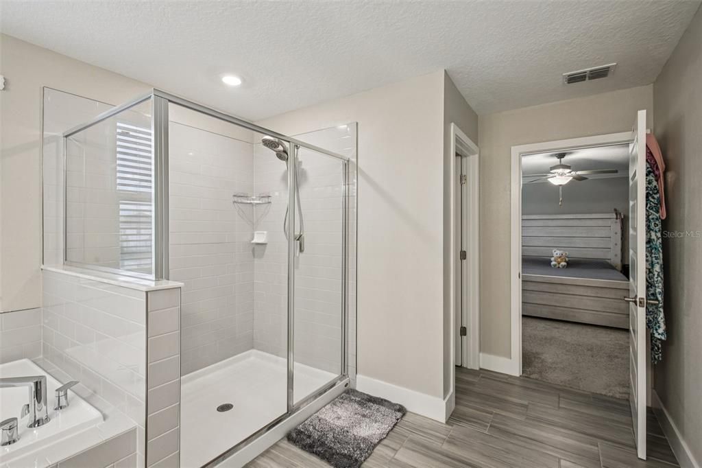 Active With Contract: $550,000 (4 beds, 2 baths, 2775 Square Feet)