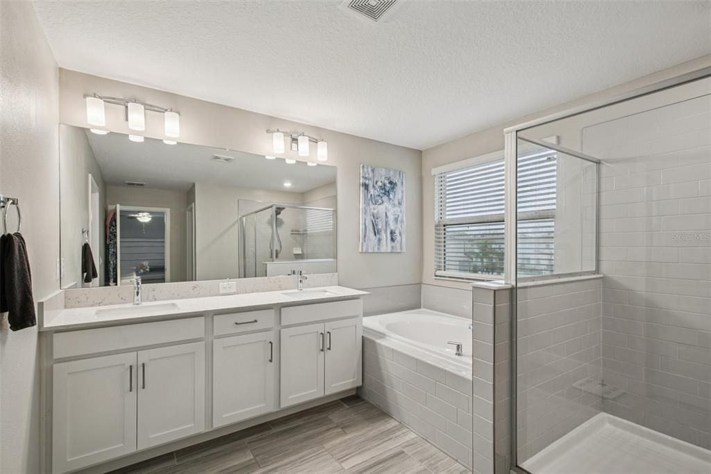 Active With Contract: $550,000 (4 beds, 2 baths, 2775 Square Feet)