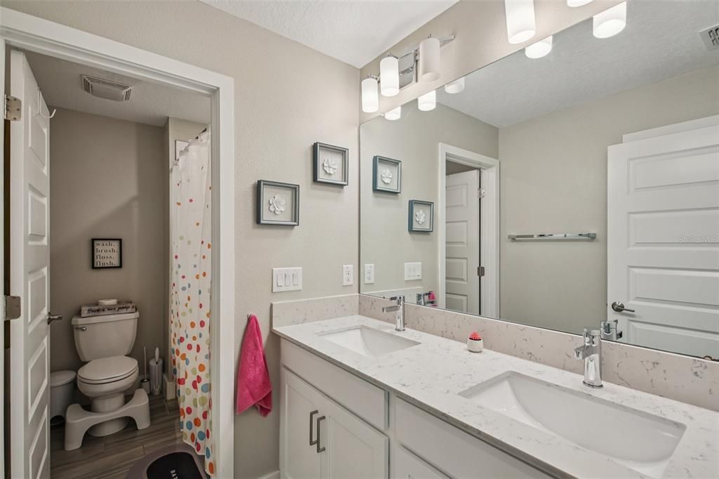 Active With Contract: $550,000 (4 beds, 2 baths, 2775 Square Feet)