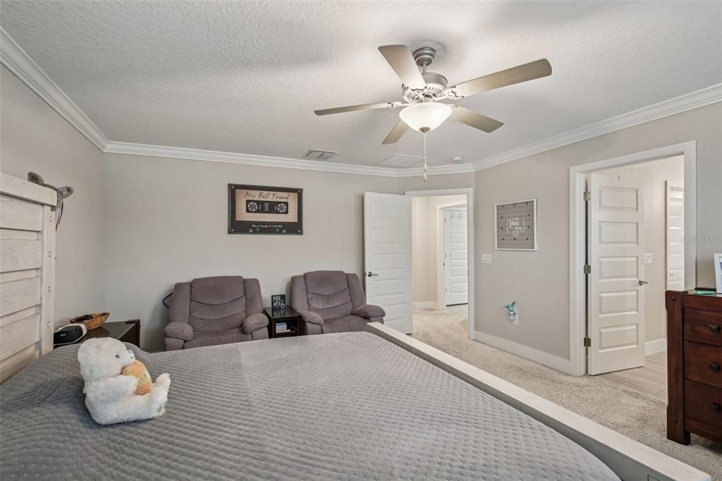 Active With Contract: $550,000 (4 beds, 2 baths, 2775 Square Feet)