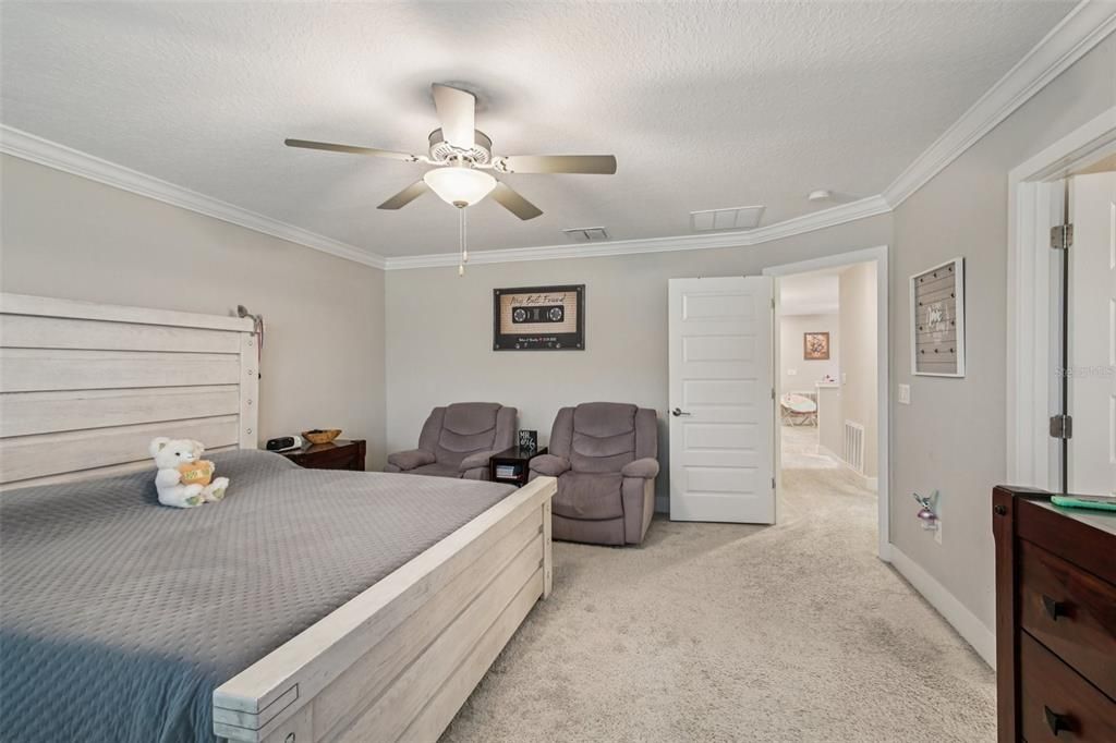 Active With Contract: $550,000 (4 beds, 2 baths, 2775 Square Feet)