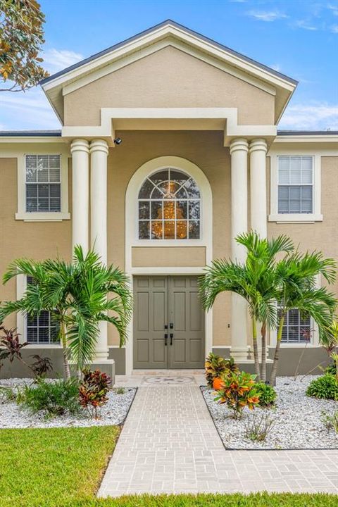 En Venta: $950,000 (4 camas, 3 baños, 3792 Pies cuadrados)