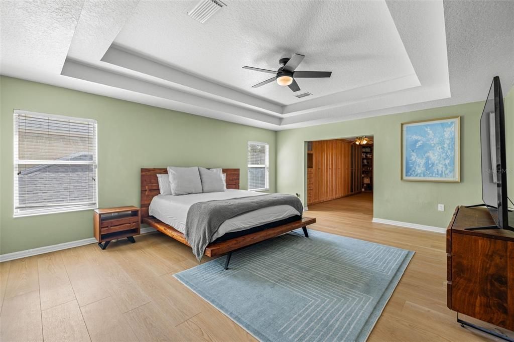 En Venta: $950,000 (4 camas, 3 baños, 3792 Pies cuadrados)