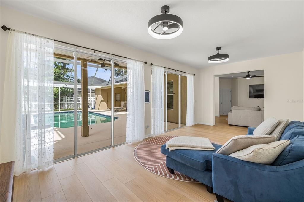 En Venta: $950,000 (4 camas, 3 baños, 3792 Pies cuadrados)