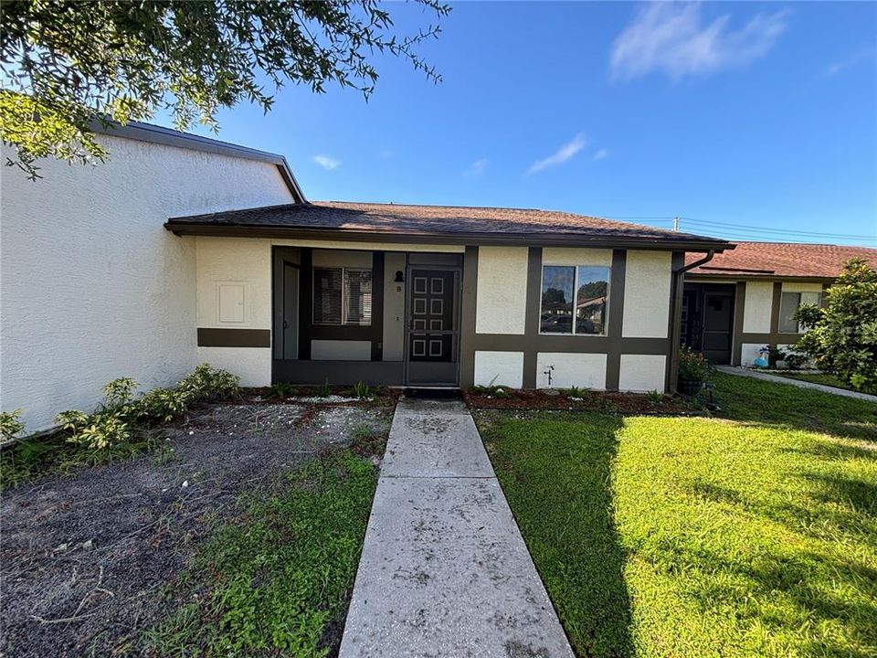 For Rent: $1,750 (2 beds, 2 baths, 1030 Square Feet)