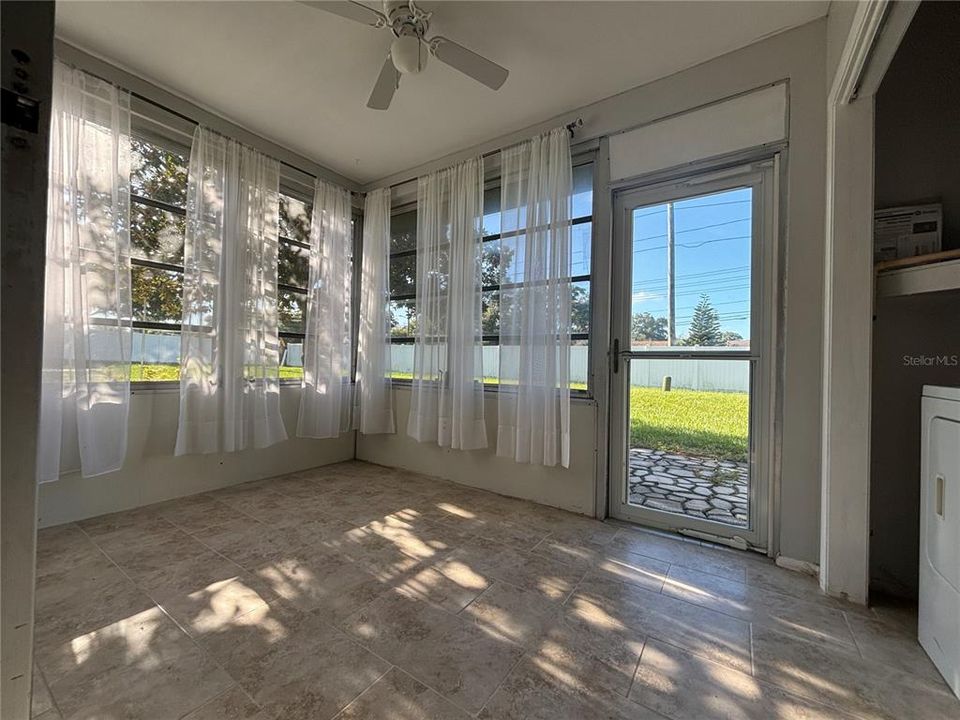 For Rent: $1,750 (2 beds, 2 baths, 1030 Square Feet)