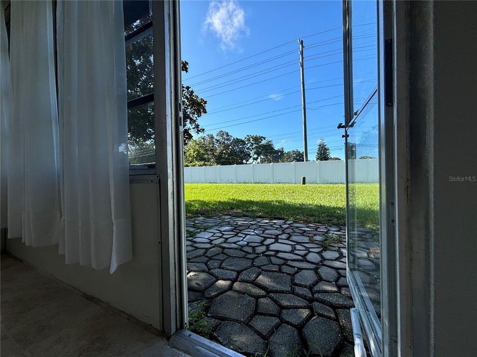 For Rent: $1,750 (2 beds, 2 baths, 1030 Square Feet)