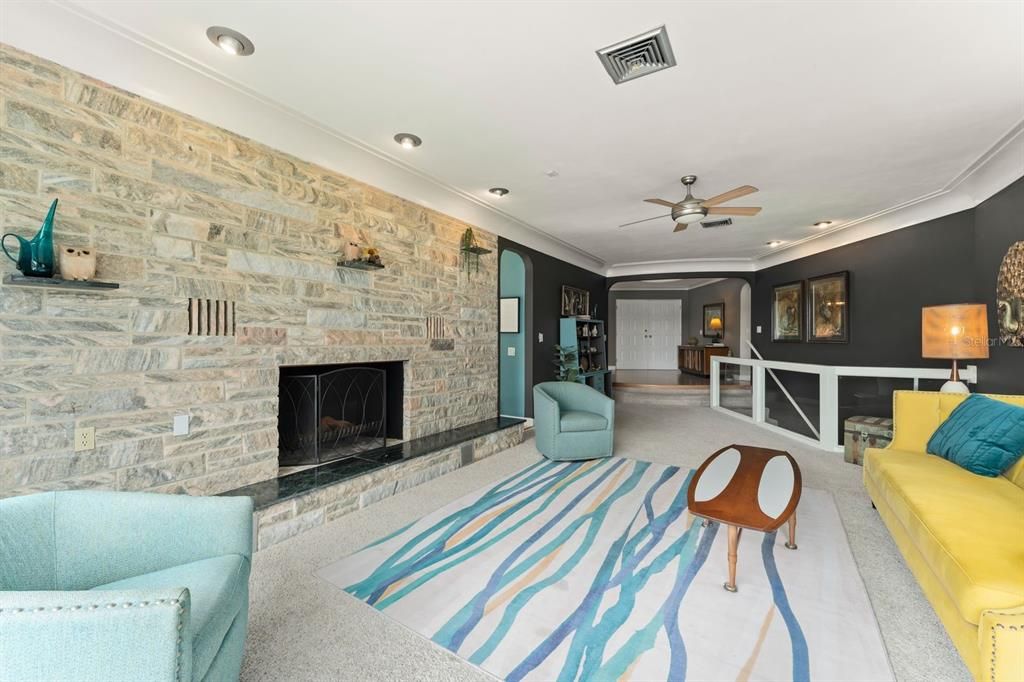 待售: $1,050,000 (4 贝兹, 3 浴室, 4019 平方英尺)