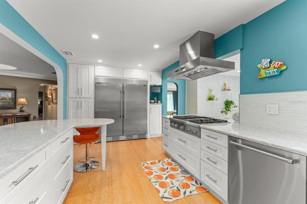 待售: $1,050,000 (4 贝兹, 3 浴室, 4019 平方英尺)