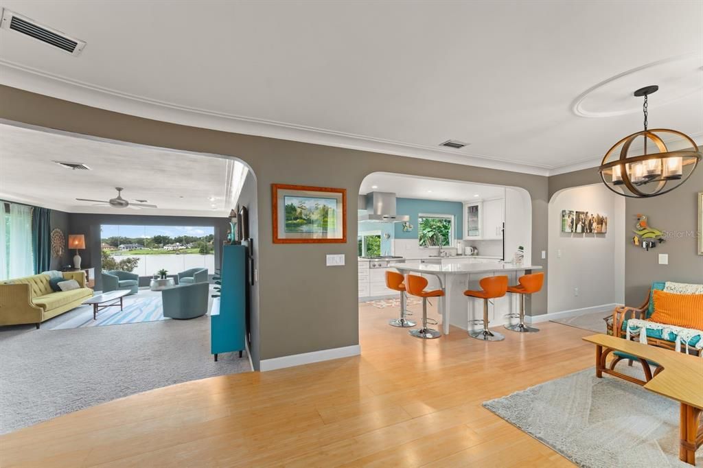 待售: $1,050,000 (4 贝兹, 3 浴室, 4019 平方英尺)