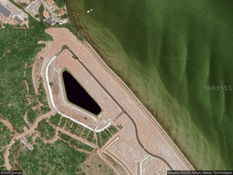 Vendido Recientemente: $895,000 (0.29 acres)