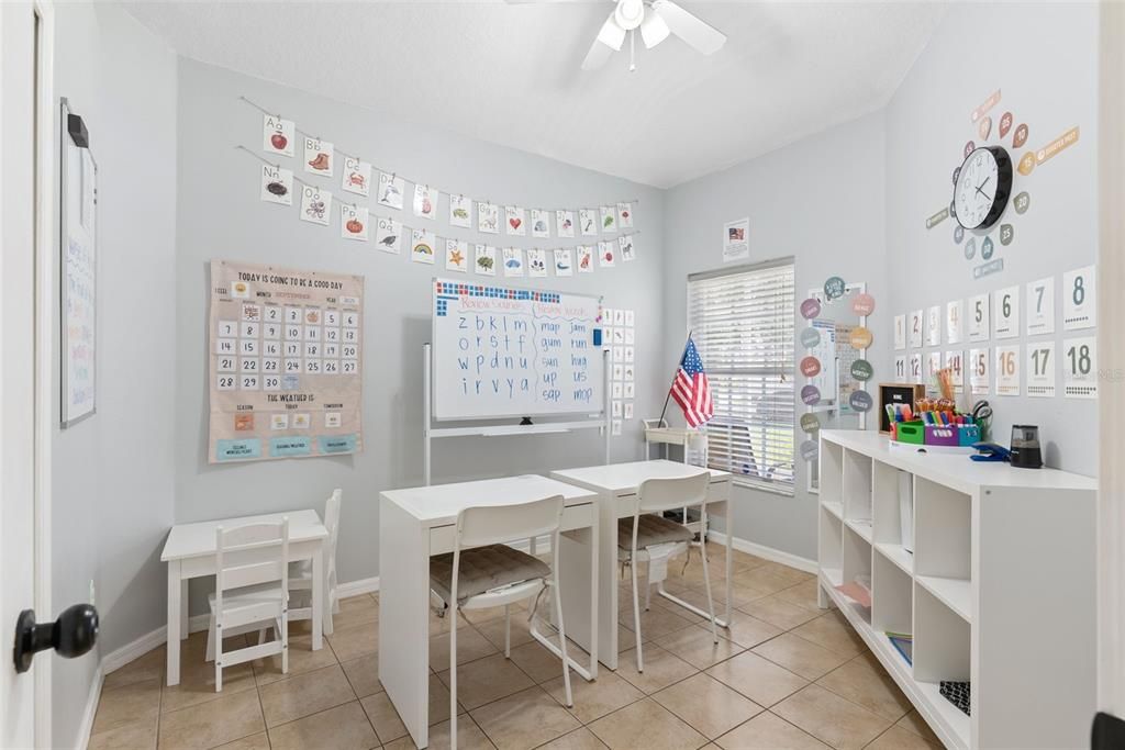 For Sale: $435,000 (4 beds, 2 baths, 1502 Square Feet)