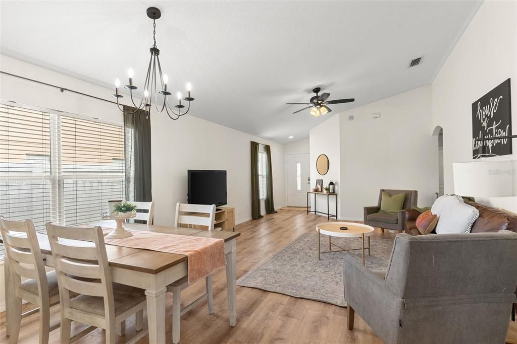 For Sale: $435,000 (4 beds, 2 baths, 1502 Square Feet)