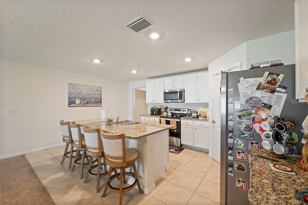 For Sale: $329,900 (4 beds, 2 baths, 1812 Square Feet)