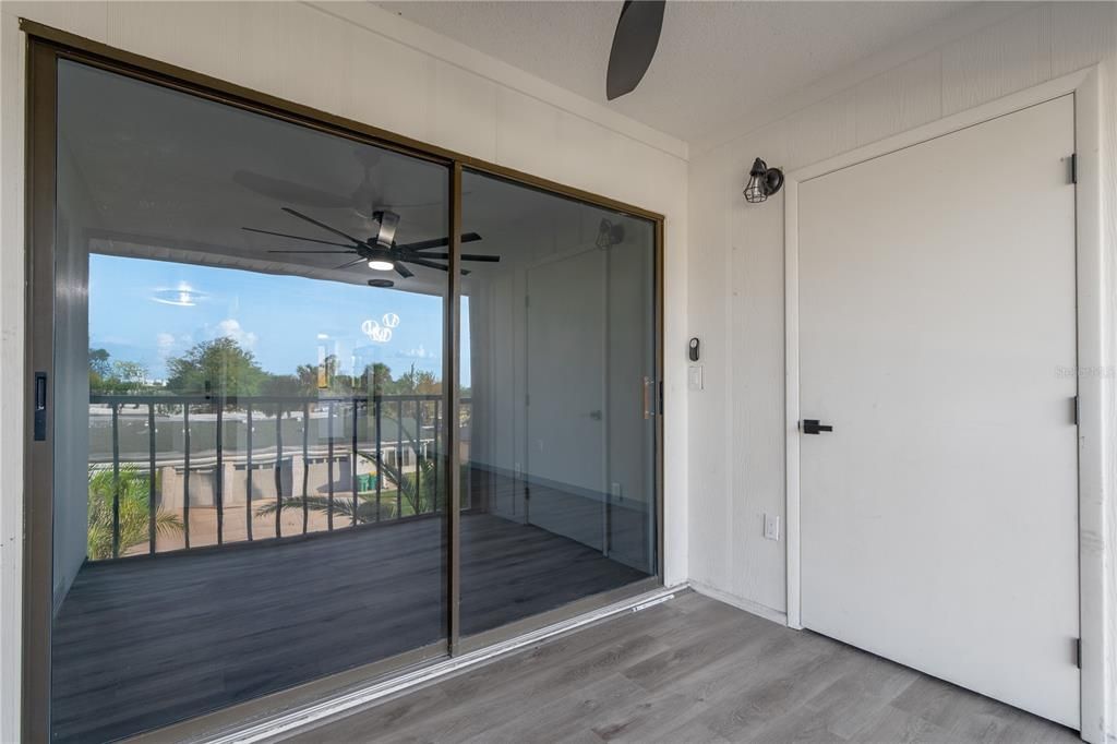 For Sale: $164,900 (2 beds, 2 baths, 1044 Square Feet)