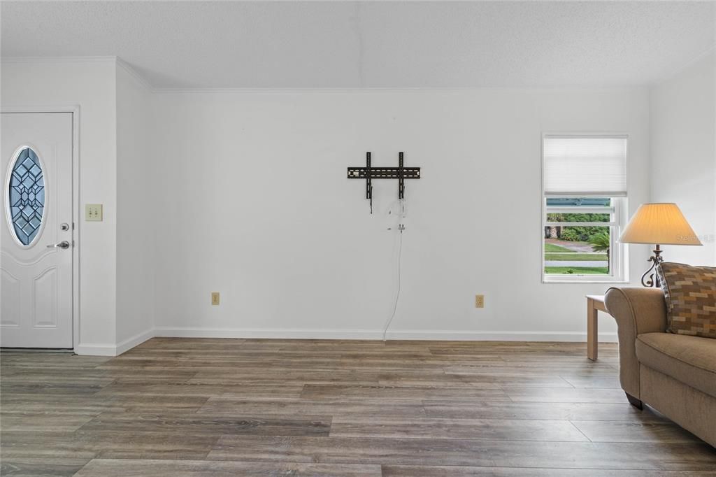 待售: $195,000 (2 贝兹, 2 浴室, 1232 平方英尺)