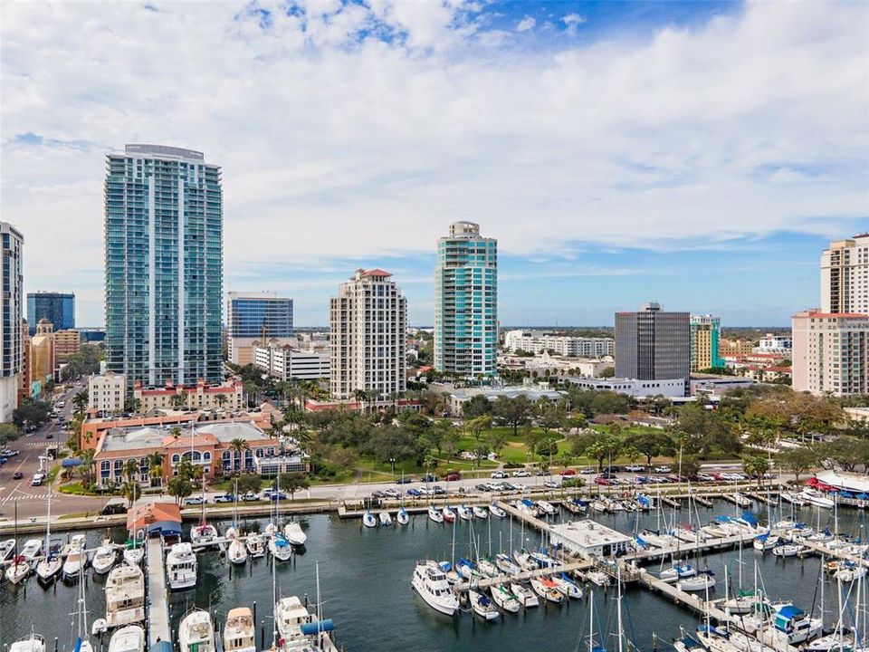 For Sale: $2,795,000 (3 beds, 2 baths, 2500 Square Feet)