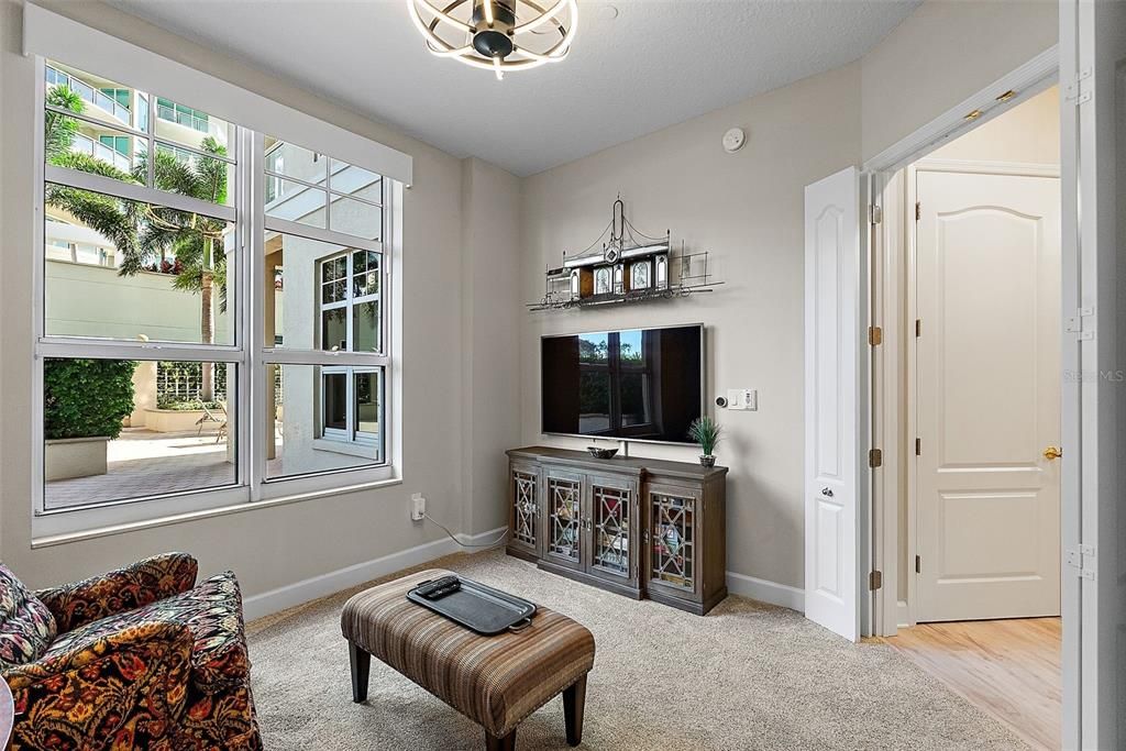 For Sale: $2,795,000 (3 beds, 2 baths, 2500 Square Feet)