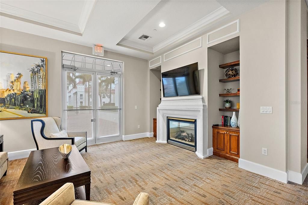 For Sale: $2,795,000 (3 beds, 2 baths, 2500 Square Feet)