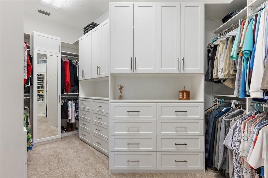 For Sale: $2,795,000 (3 beds, 2 baths, 2500 Square Feet)