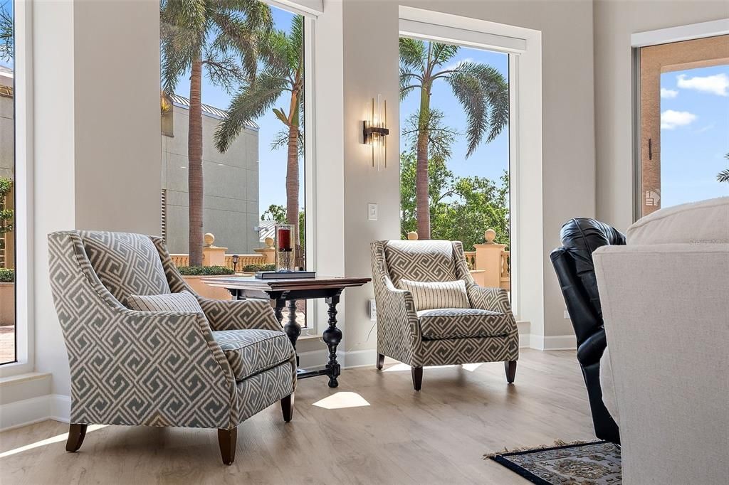 For Sale: $2,795,000 (3 beds, 2 baths, 2500 Square Feet)