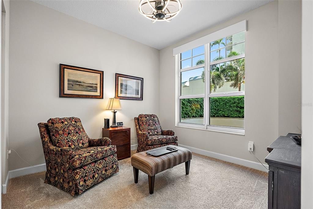 For Sale: $2,795,000 (3 beds, 2 baths, 2500 Square Feet)